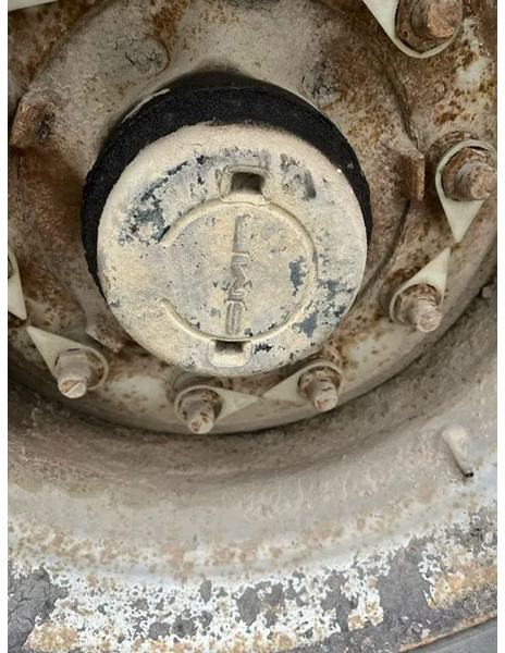 Puspiekabe pašizgāzējs Benalu 2 Axle Alu Tipper , Spring Suspension , Drum Brakes: foto 15 Puspiekabe pašizgāzējs Benalu 2 Axle Alu Tipper , Spring Suspension , Drum Brakes: foto 15