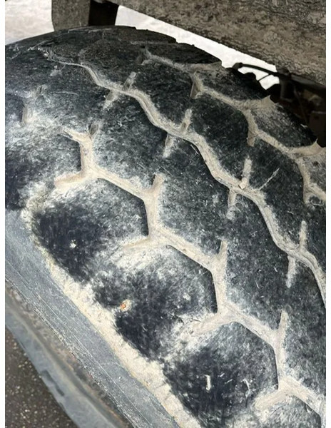 Puspiekabe pašizgāzējs Benalu 2 Axle Alu Tipper , Spring Suspension , Drum Brakes: foto 12 Puspiekabe pašizgāzējs Benalu 2 Axle Alu Tipper , Spring Suspension , Drum Brakes: foto 12