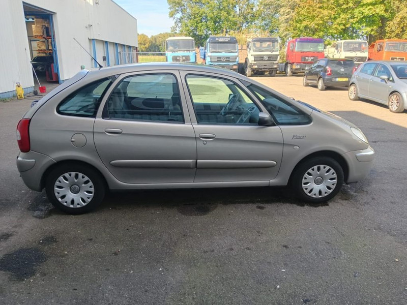 Citroën Xsara Picasso 1.8i - 16V , Airco - Vieglā automašīna: foto 5 Citroën Xsara Picasso 1.8i - 16V , Airco - Vieglā automašīna: foto 5