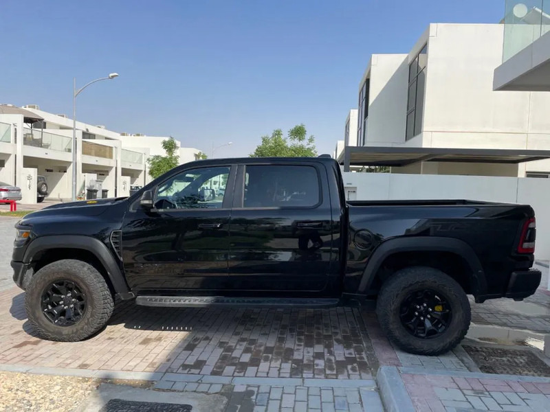 Dodge Ram 1500 TRX 6.2 Supercharged V8 , 4x4 , 65.000 euro ex. Dubai - Pikaps: foto 2 Dodge Ram 1500 TRX 6.2 Supercharged V8 , 4x4 , 65.000 euro ex. Dubai - Pikaps: foto 2