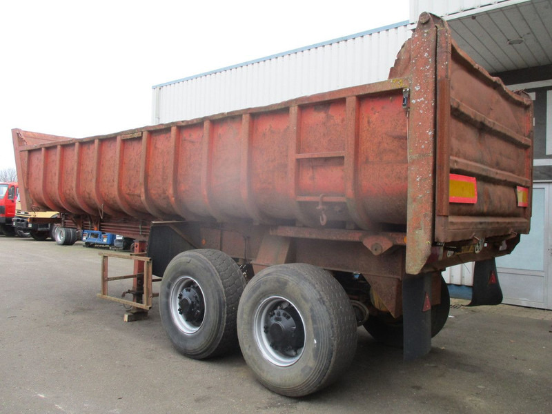 Fruehauf D33C , 2 axle , Steel tipper trailer , Drum Brakes , Spring suspension - Puspiekabe pašizgāzējs: foto 5 Fruehauf D33C , 2 axle , Steel tipper trailer , Drum Brakes , Spring suspension - Puspiekabe pašizgāzējs: foto 5