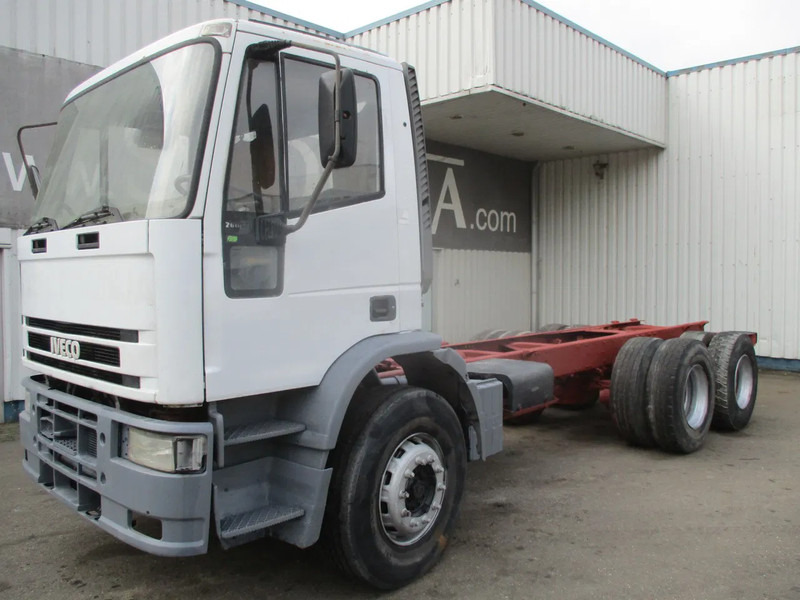 Iveco Eurotrakker 260 E 34 , Manual , 6x4 , Euro 2 - Šasija kravas automašīna: foto 1 Iveco Eurotrakker 260 E 34 , Manual , 6x4 , Euro 2 - Šasija kravas automašīna: foto 1