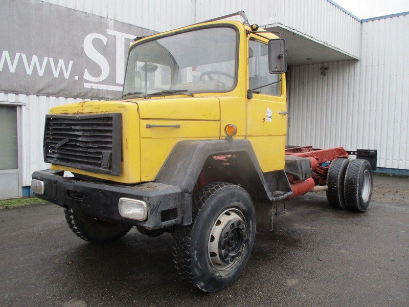 Iveco Magirus 170D 15, 4x4, V6 , Manual , Spring Susp. - Šasija kravas automašīna: foto 1 Iveco Magirus 170D 15, 4x4, V6 , Manual , Spring Susp. - Šasija kravas automašīna: foto 1