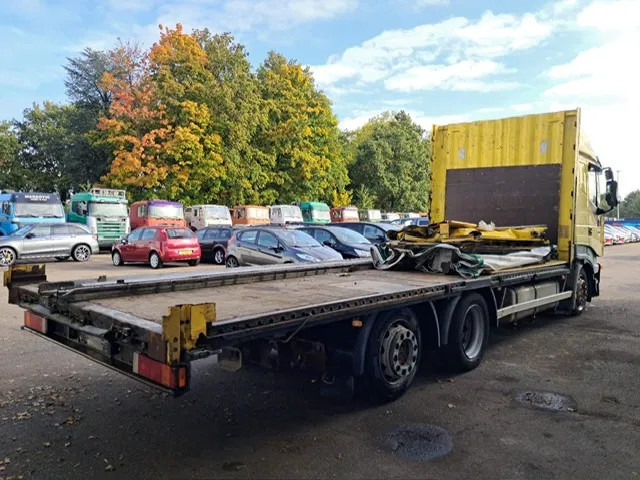 Iveco Stralis 430 , 6x2 , Manual Gearbox , Euro 3 - Kravas automašīna ar tentu: foto 3 Iveco Stralis 430 , 6x2 , Manual Gearbox , Euro 3 - Kravas automašīna ar tentu: foto 3