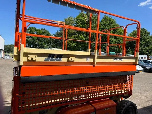 Šķērveida pacēlājs JLG M4069 , Electric Scissorlift , Missing Upper Contoller, Working NOT Tested !!: foto 15