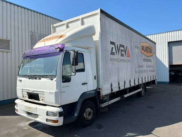 MAN LE 12 - 220C - Kravas automašīna ar tentu: foto 1 MAN LE 12 - 220C - Kravas automašīna ar tentu: foto 1