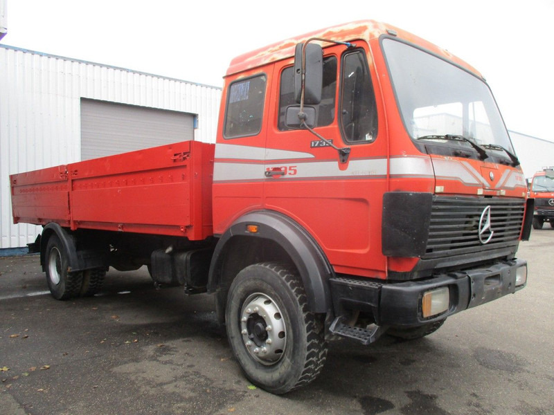 Mercedes-Benz 1626 , V8 , ZF Manual , spring suspension - Bortu kravas automašīna/ Platforma: foto 4 Mercedes-Benz 1626 , V8 , ZF Manual , spring suspension - Bortu kravas automašīna/ Platforma: foto 4