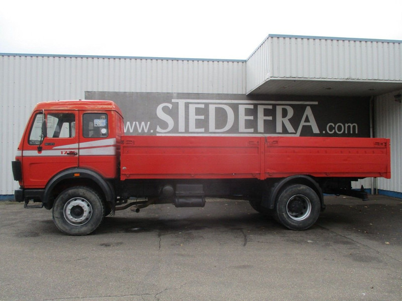 Mercedes-Benz 1626 , V8 , ZF Manual , spring suspension - Bortu kravas automašīna/ Platforma: foto 2 Mercedes-Benz 1626 , V8 , ZF Manual , spring suspension - Bortu kravas automašīna/ Platforma: foto 2