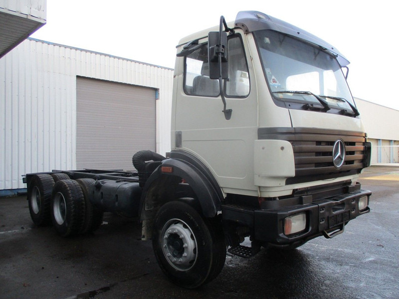 Mercedes-Benz 2538 , V8 , Manual , 6x4 , Spring suspension , Euro 2 - Šasija kravas automašīna: foto 4 Mercedes-Benz 2538 , V8 , Manual , 6x4 , Spring suspension , Euro 2 - Šasija kravas automašīna: foto 4