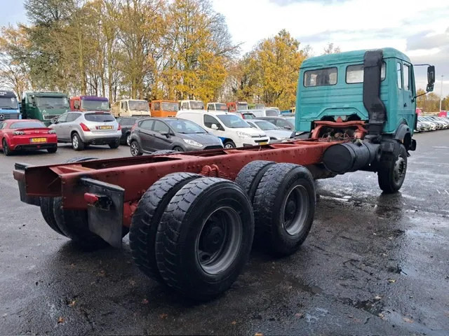 Mercedes-Benz 2635 , V8 Bi-Turbo ,6x4 , Spring suspension , ZF Manual - Šasija kravas automašīna: foto 3 Mercedes-Benz 2635 , V8 Bi-Turbo ,6x4 , Spring suspension , ZF Manual - Šasija kravas automašīna: foto 3