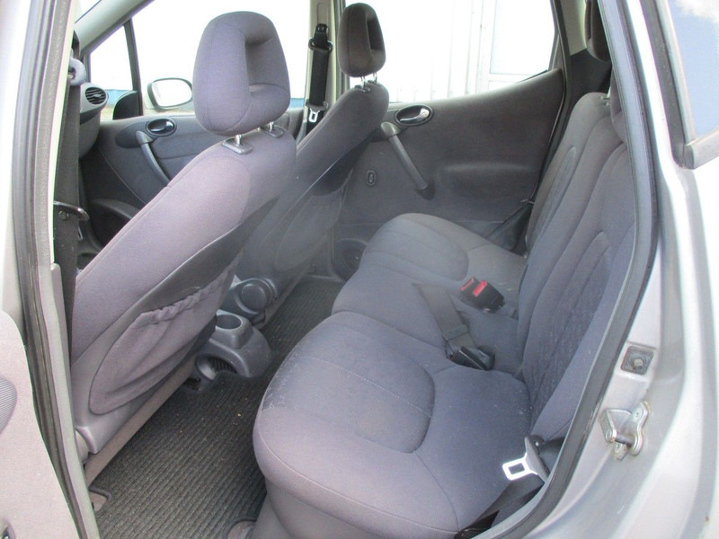 Hečbeks Mercedes-Benz A-Klasse A160 Elegance , Manual: foto 11