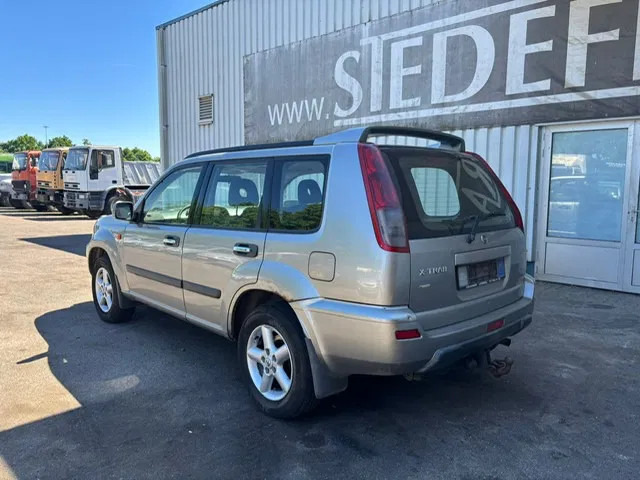 Nissan X-Trail 2.2 DCi , 4x4 , Airco , Export - SUV: foto 5 Nissan X-Trail 2.2 DCi , 4x4 , Airco , Export - SUV: foto 5