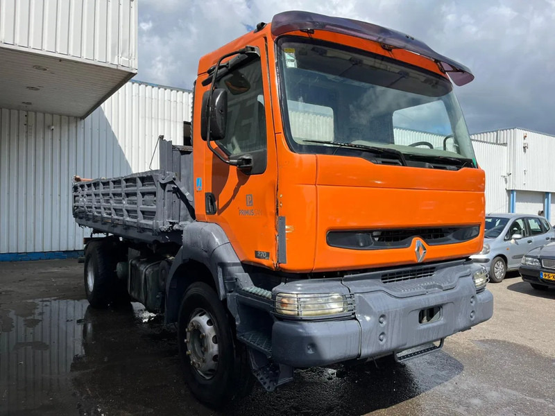 Renault Kerax 270 DCI , Manual , 3 way tipper , Spring suspension - Kravas automašīna pašizgāzējs: foto 4 Renault Kerax 270 DCI , Manual , 3 way tipper , Spring suspension - Kravas automašīna pašizgāzējs: foto 4