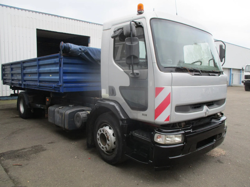 Renault Premium 260 , Manual , 2 way tipper - Kravas automašīna pašizgāzējs: foto 4 Renault Premium 260 , Manual , 2 way tipper - Kravas automašīna pašizgāzējs: foto 4