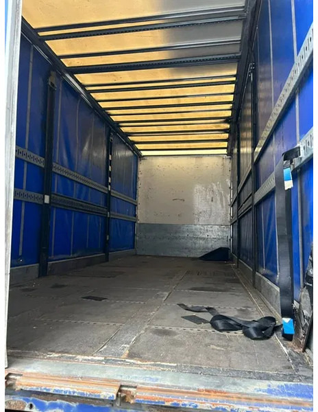 Kravas automašīna ar tentu Renault Premium 410 DXi , Manual Gearbox , Retarder , Airco: foto 8