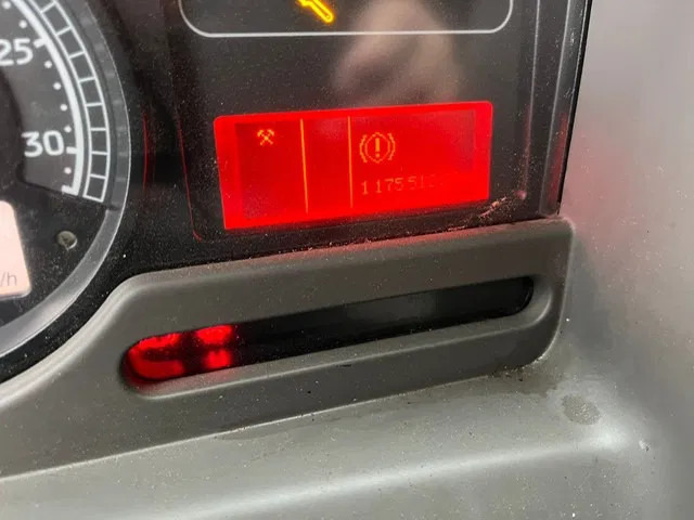 Kravas automašīna ar tentu Renault Premium 410 DXi , Manual Gearbox , Retarder , Airco: foto 16