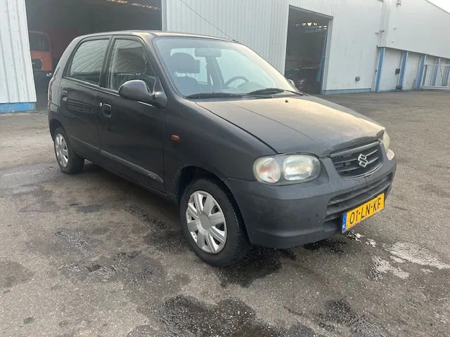Suzuki Alto 1.0 - 16V , 5 drs. , Handel / export - Hečbeks: foto 4 Suzuki Alto 1.0 - 16V , 5 drs. , Handel / export - Hečbeks: foto 4