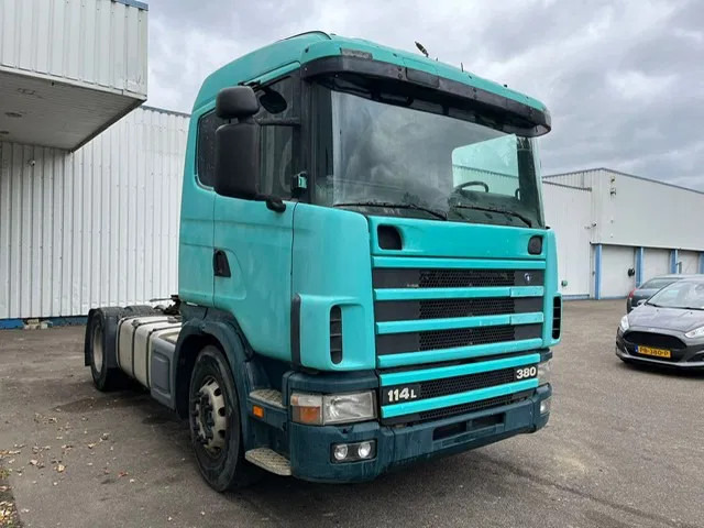 Scania R 114 L 380 , Manual Gearbox , Airco - Vilcējs: foto 4 Scania R 114 L 380 , Manual Gearbox , Airco - Vilcējs: foto 4