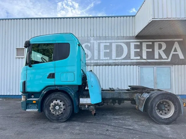 Scania R 124 L 420 , Manual Gearbox , Airco , Retarder - Vilcējs: foto 2 Scania R 124 L 420 , Manual Gearbox , Airco , Retarder - Vilcējs: foto 2