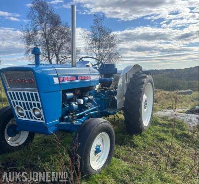 Traktors 1973 Ford 3000 - mva fri: foto 1