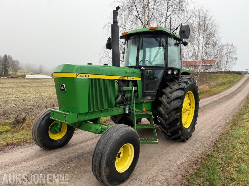1977 John Deere 4430 klassisk traktor - Traktors: foto 1 1977 John Deere 4430 klassisk traktor - Traktors: foto 1