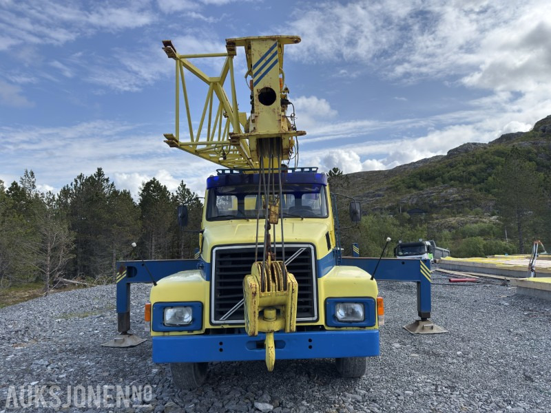 1980 Volvo N10 mobilkran med Bjørnkranar kran - Kravas auto ar manipulatoru: foto 2 1980 Volvo N10 mobilkran med Bjørnkranar kran - Kravas auto ar manipulatoru: foto 2