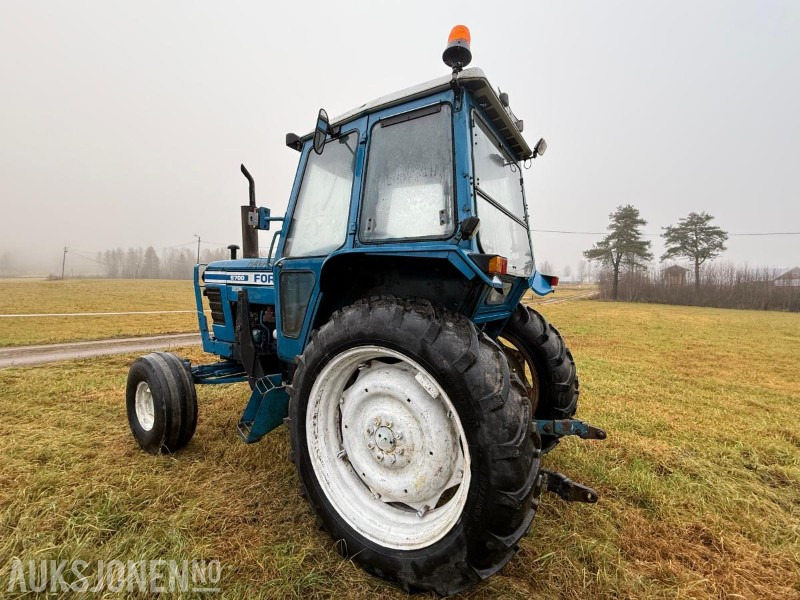 1981 Ford 6700 Turbo - Traktors: foto 3 1981 Ford 6700 Turbo - Traktors: foto 3