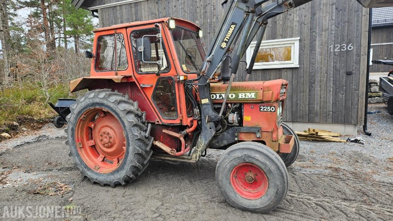 1982 Volvo 2250, Reparasjonsobjekt - Traktors: foto 1 1982 Volvo 2250, Reparasjonsobjekt - Traktors: foto 1