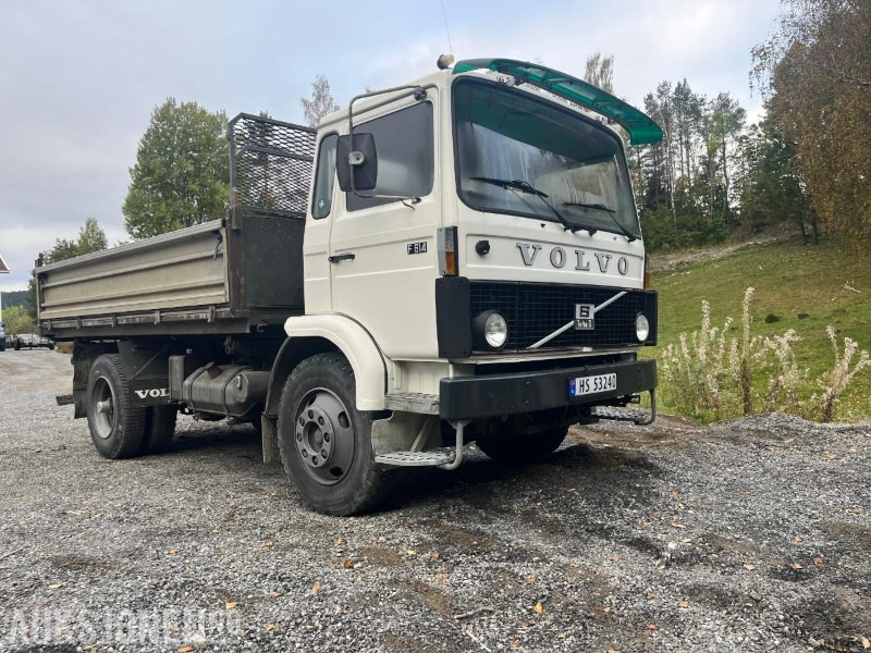 1983 Volvo F 614-4X2 TIPPBIL 143.000km MANGELLAPP - Kravas automašīna pašizgāzējs: foto 1 1983 Volvo F 614-4X2 TIPPBIL 143.000km MANGELLAPP - Kravas automašīna pašizgāzējs: foto 1