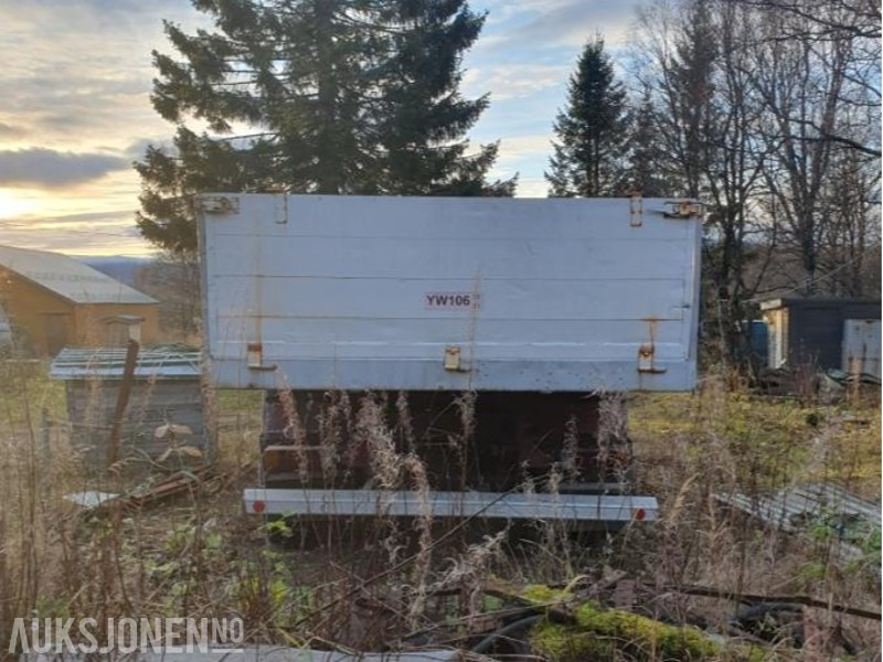 1986 Volvo FL6164X2 tippbil med kran - Kravas automašīna pašizgāzējs: foto 3 1986 Volvo FL6164X2 tippbil med kran - Kravas automašīna pašizgāzējs: foto 3