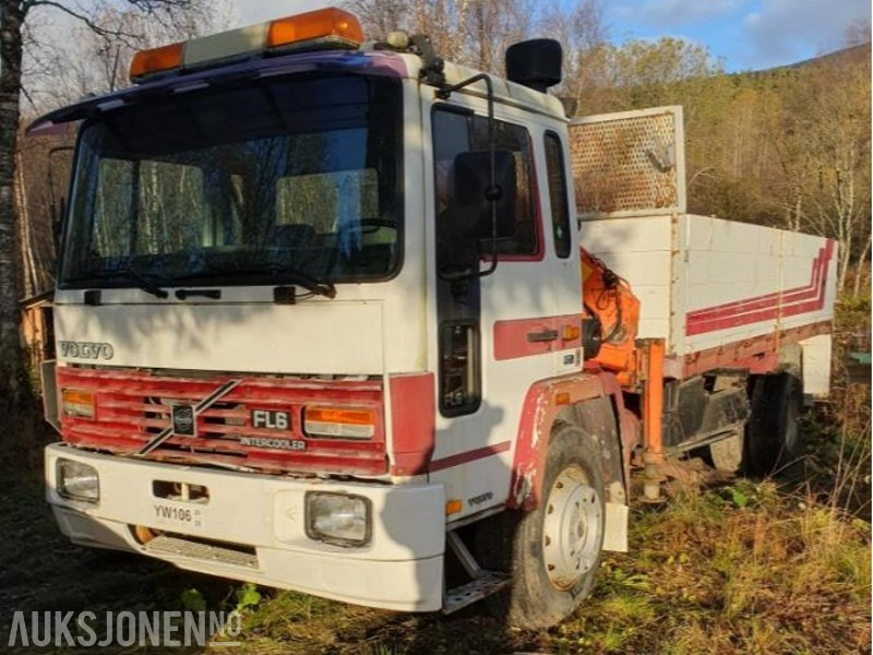 1986 Volvo FL6164X2 tippbil med kran - Kravas automašīna pašizgāzējs: foto 1 1986 Volvo FL6164X2 tippbil med kran - Kravas automašīna pašizgāzējs: foto 1