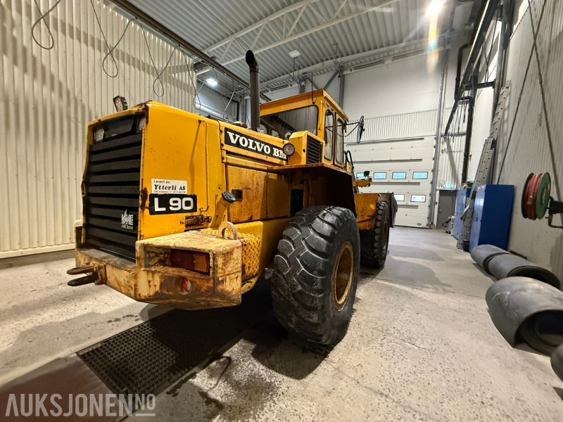 1986 Volvo L90 Hjullaster med skuffe - Riteņu iekrāvējs: foto 5 1986 Volvo L90 Hjullaster med skuffe - Riteņu iekrāvējs: foto 5