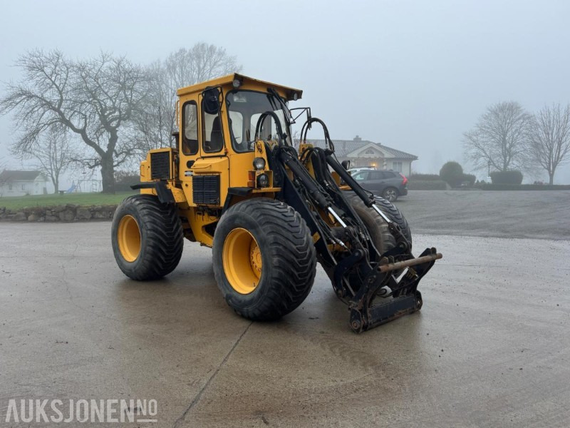 1988 VOLVO BM L30 HJULLASTER, SENTRALSMØRING, VEKTSYSTEM - Riteņu iekrāvējs: foto 3 1988 VOLVO BM L30 HJULLASTER, SENTRALSMØRING, VEKTSYSTEM - Riteņu iekrāvējs: foto 3