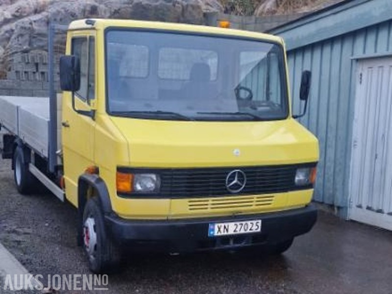 1994 Mercedes-Benz vario 611D lav km stand 9000km med kran - Bortu kravas automašīna/ Platforma: foto 2 1994 Mercedes-Benz vario 611D lav km stand 9000km med kran - Bortu kravas automašīna/ Platforma: foto 2