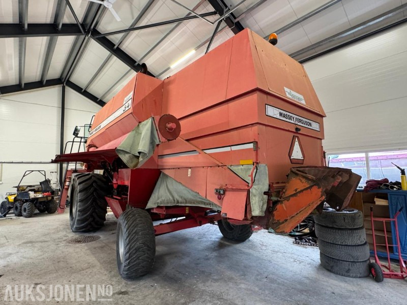 1996 Massey Ferguson MF 34 skurtresker - Labības kombains: foto 3 1996 Massey Ferguson MF 34 skurtresker - Labības kombains: foto 3