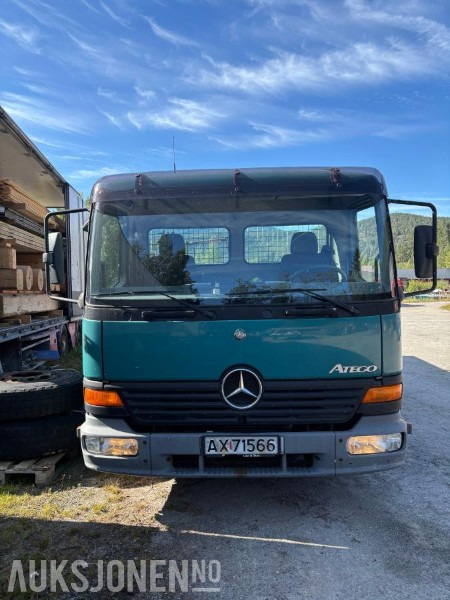 1998 Mercedes-Benz Atego 815/36 - Bortu kravas automašīna/ Platforma: foto 2 1998 Mercedes-Benz Atego 815/36 - Bortu kravas automašīna/ Platforma: foto 2
