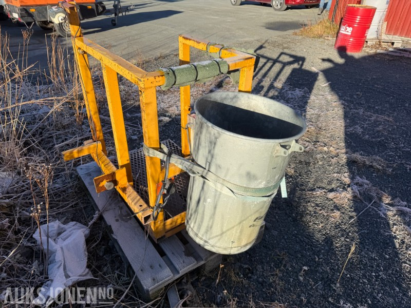 2000 Arbeidsvogn til pickup/liten lastebil - Celtniecības maisītājs: foto 3 2000 Arbeidsvogn til pickup/liten lastebil - Celtniecības maisītājs: foto 3