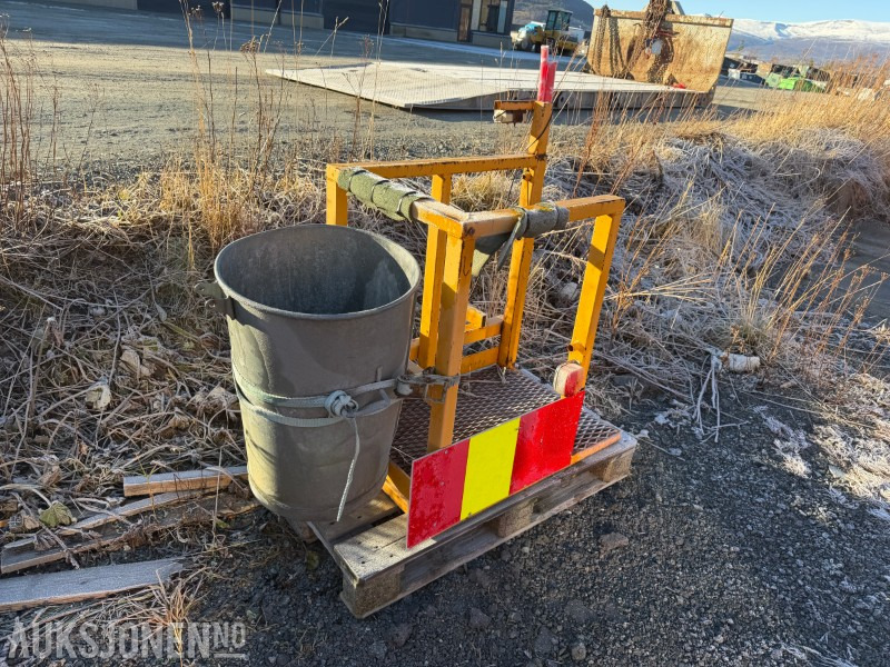 2000 Arbeidsvogn til pickup/liten lastebil - Celtniecības maisītājs: foto 2 2000 Arbeidsvogn til pickup/liten lastebil - Celtniecības maisītājs: foto 2