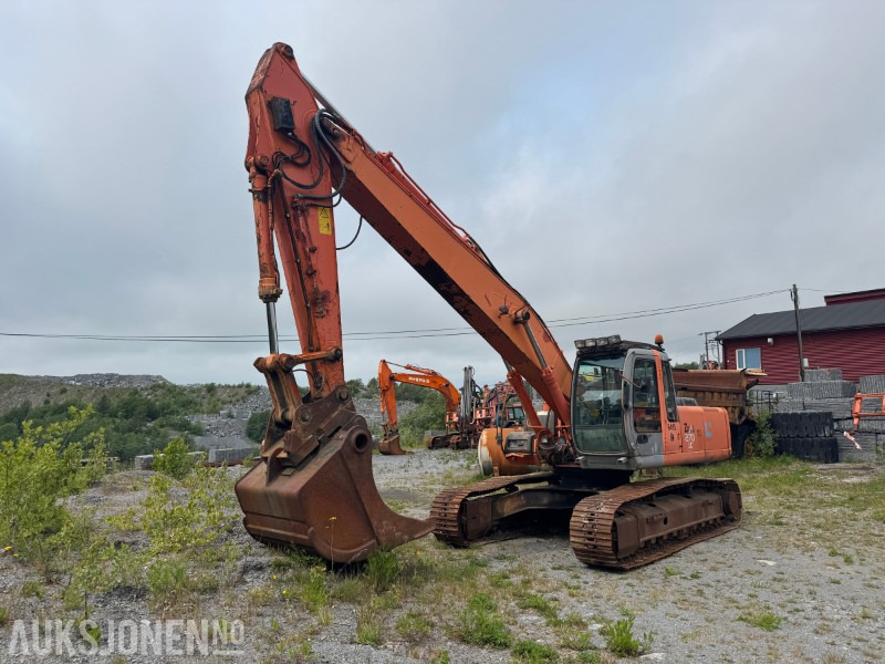 2003 Hitachi ZX270LC Gravemaskin - Beltegraver - Ekskavators: foto 2 2003 Hitachi ZX270LC Gravemaskin - Beltegraver - Ekskavators: foto 2