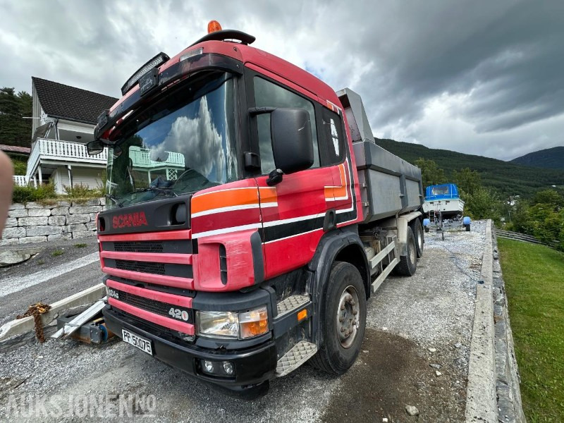 2003 Scania P-serie 124G 420 Tippbil, 354171km - Kravas automašīna pašizgāzējs: foto 1 2003 Scania P-serie 124G 420 Tippbil, 354171km - Kravas automašīna pašizgāzējs: foto 1