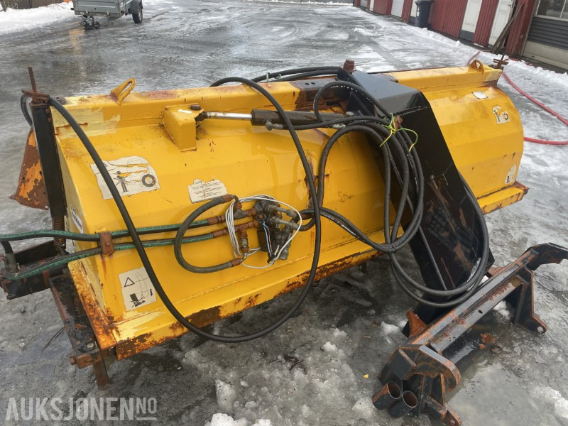 2003 Tellefsdal Feiekost 200 cm m/ hydraulisk og BM-feste - Celtniecības maisītājs: foto 5 2003 Tellefsdal Feiekost 200 cm m/ hydraulisk og BM-feste - Celtniecības maisītājs: foto 5