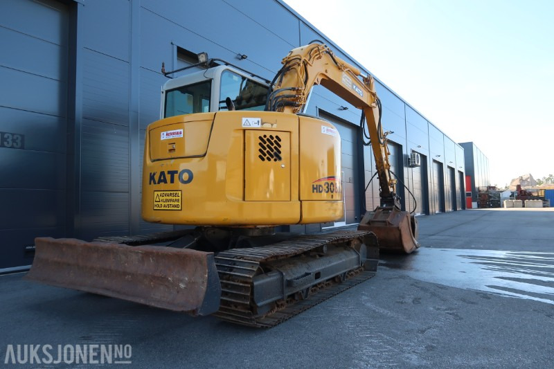 2004 Kato HD 308US 8-tonner, 2 skuffer, 9275 timer - Ekskavators: foto 2 2004 Kato HD 308US 8-tonner, 2 skuffer, 9275 timer - Ekskavators: foto 2