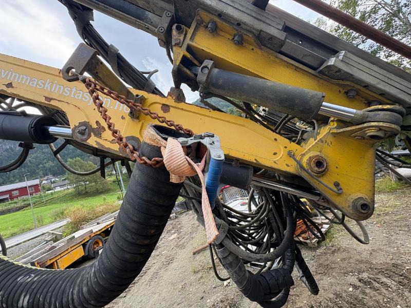 Urbšanas mašīna 2005 Atlas Copco ROC D3-03 borerigg - 6 947 timer - rep objekt / delerigg: foto 14 Urbšanas mašīna 2005 Atlas Copco ROC D3-03 borerigg - 6 947 timer - rep objekt / delerigg: foto 14