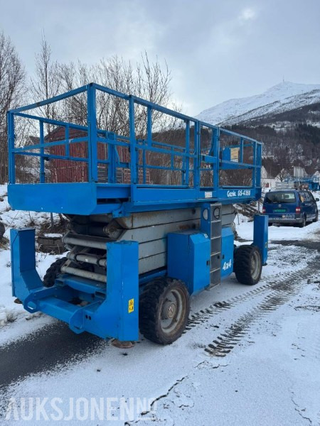 2005 Genie 4390 SAKSLIFT - 3878 Timer - Pacēlājs: foto 2 2005 Genie 4390 SAKSLIFT - 3878 Timer - Pacēlājs: foto 2