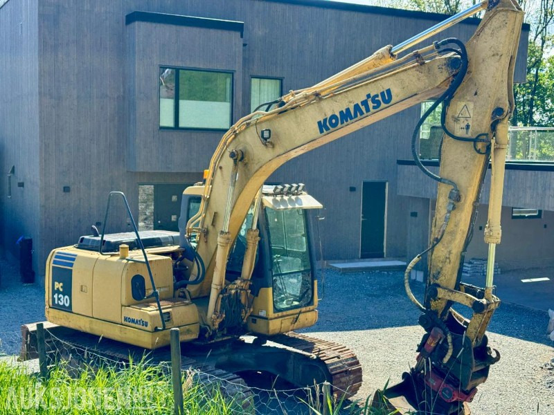 2006 Komatsu PC 130 K-7 - Gravemaskin - Tiltrotator - 3. Skuffer - Pigghammer - S60 - Timer: 9671 - Ekskavators: foto 2 2006 Komatsu PC 130 K-7 - Gravemaskin - Tiltrotator - 3. Skuffer - Pigghammer - S60 - Timer: 9671 - Ekskavators: foto 2