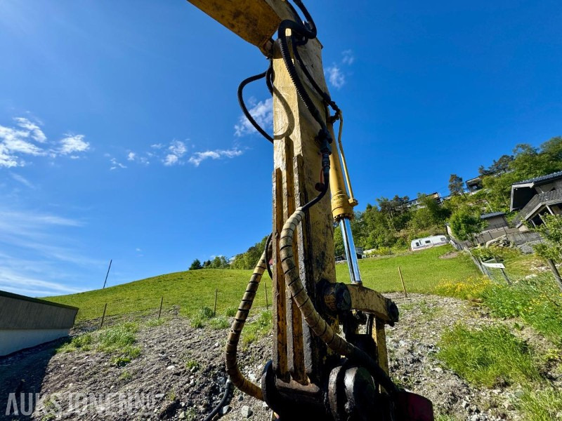 Ekskavators 2006 Komatsu PC 130 K-7 - Gravemaskin - Tiltrotator - 3. Skuffer - Pigghammer - S60 - Timer: 9671: foto 12