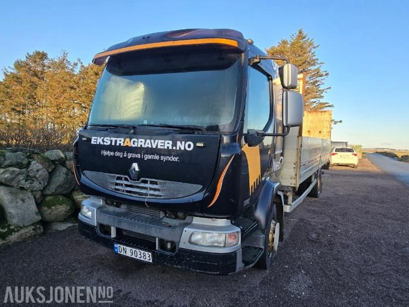 2006 Renault MIDLIUM lastebil med plan - Ugunsdzēsēju mašīna: foto 1 2006 Renault MIDLIUM lastebil med plan - Ugunsdzēsēju mašīna: foto 1