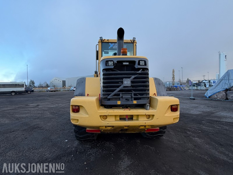 2006 Volvo L90E hjullaster - Sentralsmøring - Joystick - Tilleggshydraulikk - Riteņu iekrāvējs: foto 4 2006 Volvo L90E hjullaster - Sentralsmøring - Joystick - Tilleggshydraulikk - Riteņu iekrāvējs: foto 4