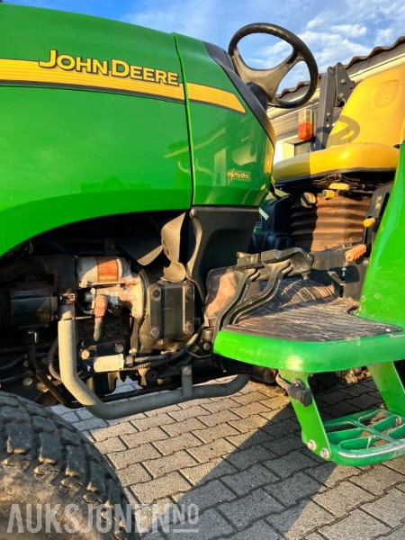 2007 John Deere 3320 MVA FRI - Traktors: foto 3 2007 John Deere 3320 MVA FRI - Traktors: foto 3