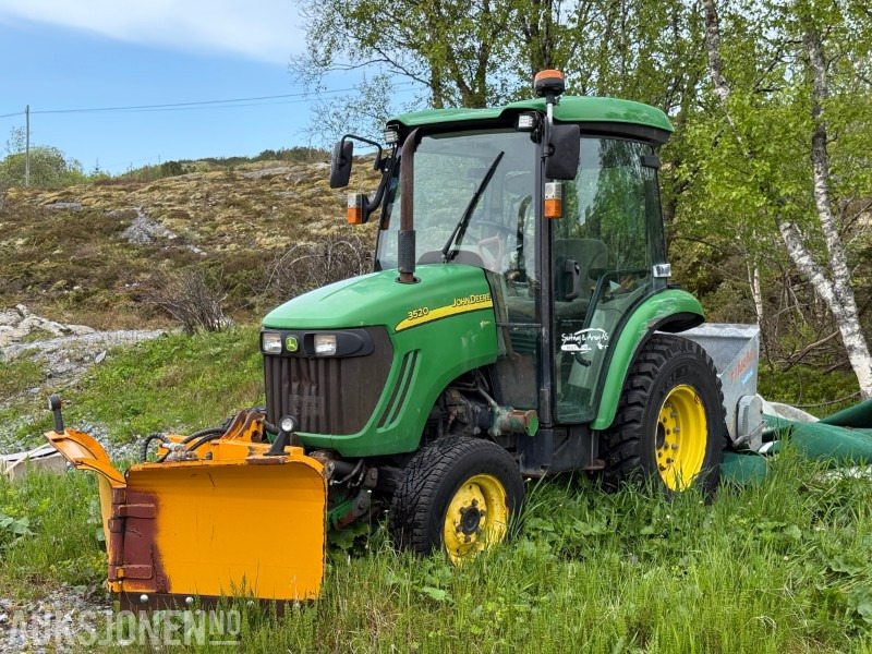 2007 John Deere 3520 - Frontlaster - MYE UTSTYR! - Traktors: foto 1 2007 John Deere 3520 - Frontlaster - MYE UTSTYR! - Traktors: foto 1